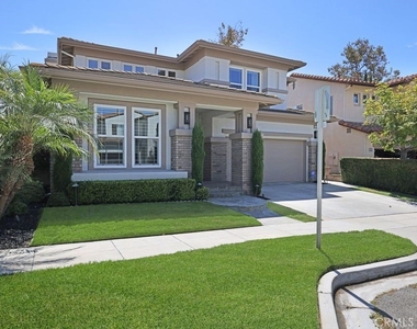 57 Laurelhurst - Photo Thumbnail 2