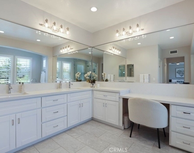 57 Laurelhurst - Photo Thumbnail 23