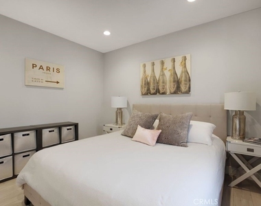 57 Laurelhurst - Photo Thumbnail 20