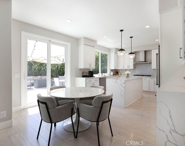 57 Laurelhurst - Photo Thumbnail 10