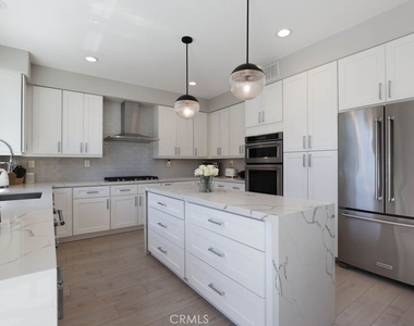 57 Laurelhurst - Photo Thumbnail 9