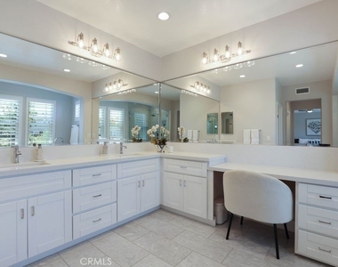 57 Laurelhurst - Photo Thumbnail 21
