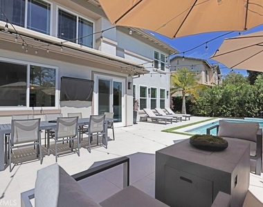 57 Laurelhurst - Photo Thumbnail 34