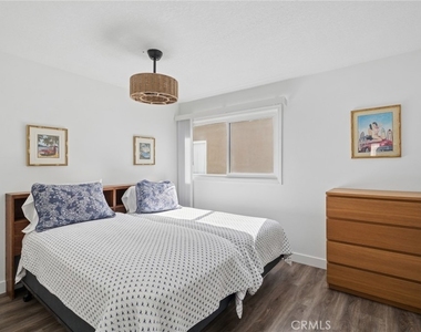 5212 Seashore - Photo Thumbnail 11