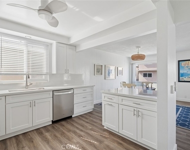 5212 Seashore - Photo Thumbnail 8