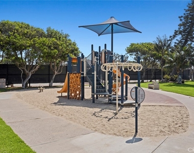5212 Seashore - Photo Thumbnail 21