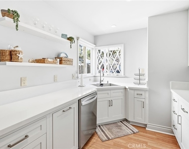2104 E Ocean - Photo Thumbnail 13