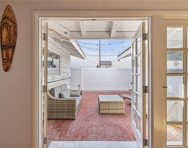2104 E Ocean - Photo Thumbnail 7