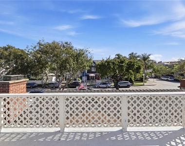 2104 E Ocean - Photo Thumbnail 29