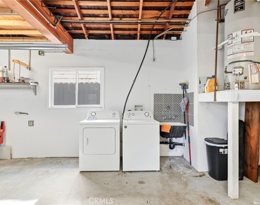2104 E Ocean - Photo Thumbnail 34