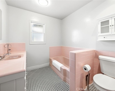 2104 E Ocean - Photo Thumbnail 18