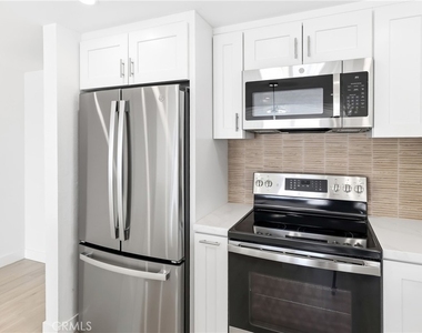 3010 W Oceanfront - Photo Thumbnail 19