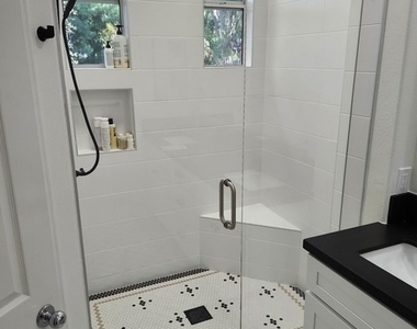 2733 Dietrich - Photo Thumbnail 3