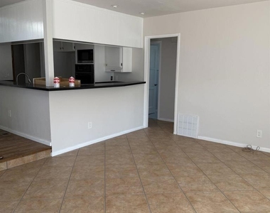4881 Dixie Dr - Photo Thumbnail 30