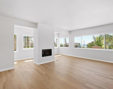 4881 Dixie Dr - Photo Thumbnail 43