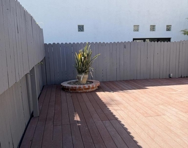4881 Dixie Dr - Photo Thumbnail 31