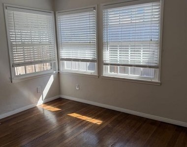 4881 Dixie Dr - Photo Thumbnail 24