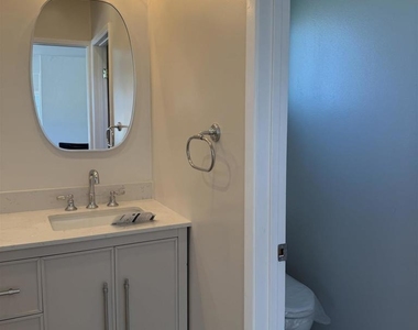 4881 Dixie Dr - Photo Thumbnail 14
