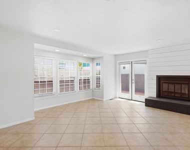 4881 Dixie Dr - Photo Thumbnail 28