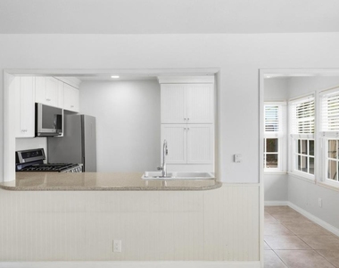4879 Dixie Drive - Photo Thumbnail 17