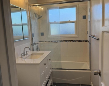 4879 Dixie Drive - Photo Thumbnail 5