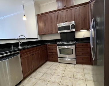 2881 Meridian Avenue - Photo Thumbnail 8
