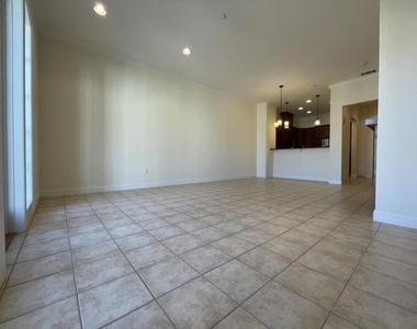 2881 Meridian Avenue - Photo Thumbnail 10