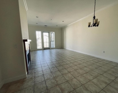 2881 Meridian Avenue - Photo Thumbnail 11