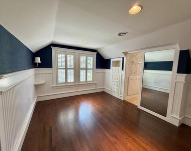 634 College Avenue - Photo Thumbnail 15