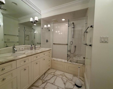 634 College Avenue - Photo Thumbnail 13
