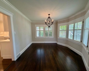 634 College Avenue - Photo Thumbnail 3