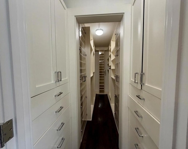 634 College Avenue - Photo Thumbnail 10