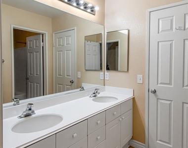 5960 Abernathy Drive - Photo Thumbnail 14