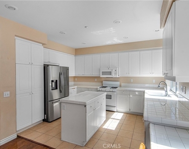 5960 Abernathy Drive - Photo Thumbnail 6