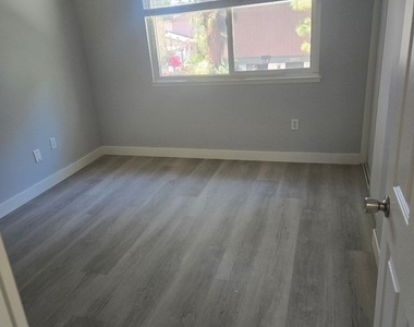 4829 Jackson - Photo Thumbnail 14