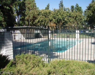 4829 Jackson - Photo Thumbnail 16