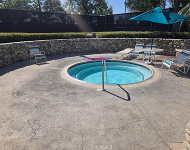 3640 Oak Creek Drive - Photo Thumbnail 18