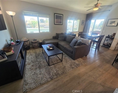 3640 Oak Creek Drive - Photo Thumbnail 1