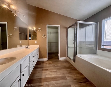 14880 Southend Street - Photo Thumbnail 12