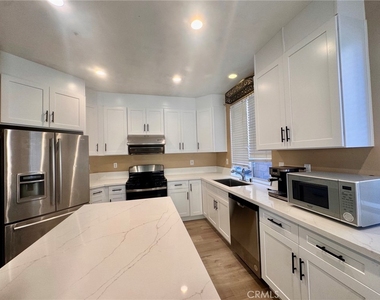 14880 Southend Street - Photo Thumbnail 8