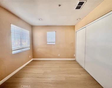 14880 Southend Street - Photo Thumbnail 14