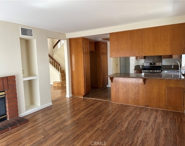 11377 Havstad Drive - Photo Thumbnail 8