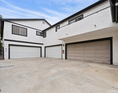 731 E Cypress Avenue - Photo Thumbnail 22