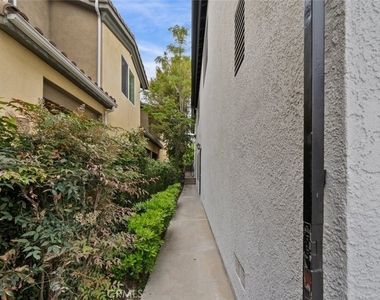 731 E Cypress Avenue - Photo Thumbnail 21