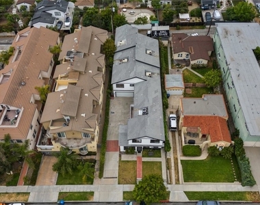 731 E Cypress Avenue - Photo Thumbnail 2