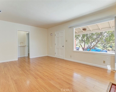 1149 Winchester Avenue - Photo Thumbnail 3