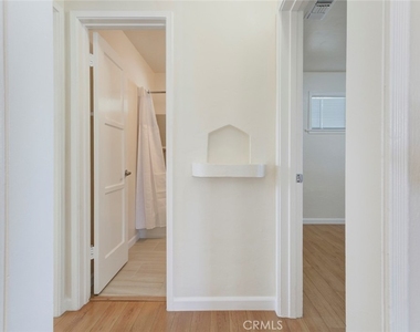 1149 Winchester Avenue - Photo Thumbnail 12
