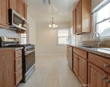 1149 Winchester Avenue - Photo Thumbnail 10