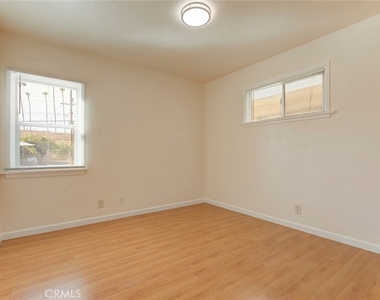 1149 Winchester Avenue - Photo Thumbnail 17