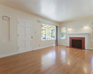 1149 Winchester Avenue - Photo Thumbnail 4